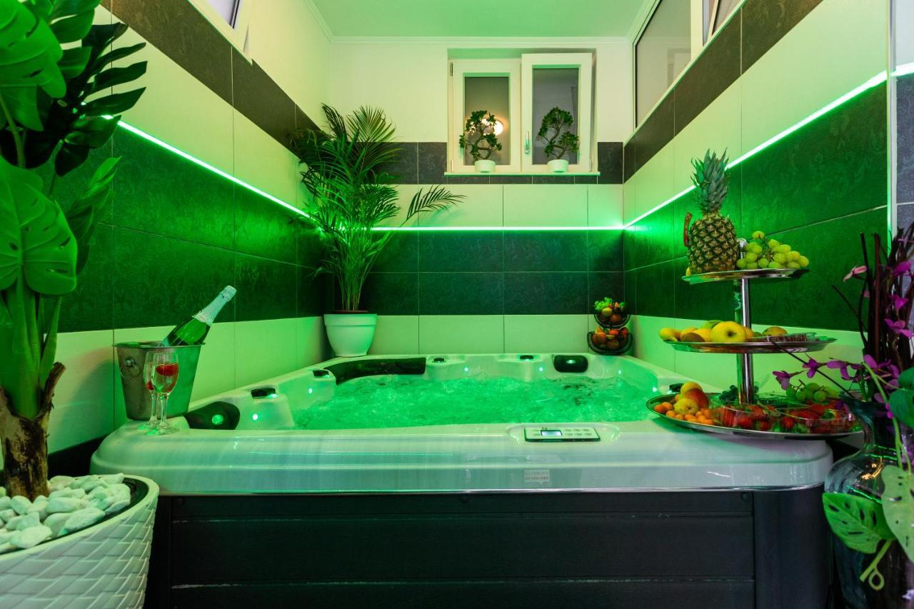 Apartment By The Way Hot Tub And Free Parking Dubrovnik Exteriör bild