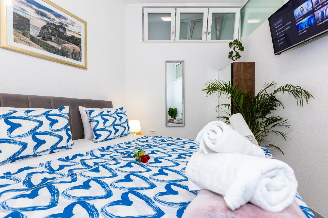Apartment By The Way Hot Tub And Free Parking Dubrovnik Exteriör bild