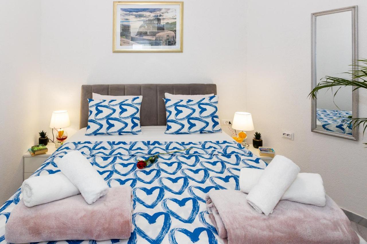 Apartment By The Way Hot Tub And Free Parking Dubrovnik Exteriör bild