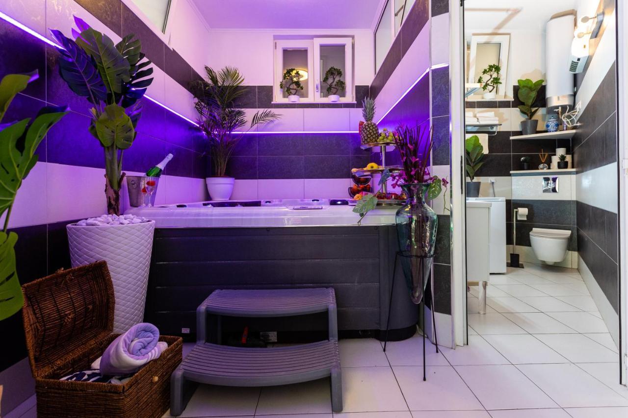 Apartment By The Way Hot Tub And Free Parking Dubrovnik Exteriör bild