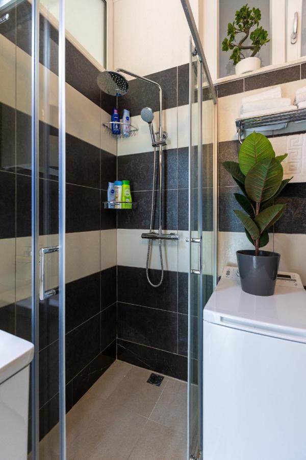 Apartment By The Way Hot Tub And Free Parking Dubrovnik Exteriör bild