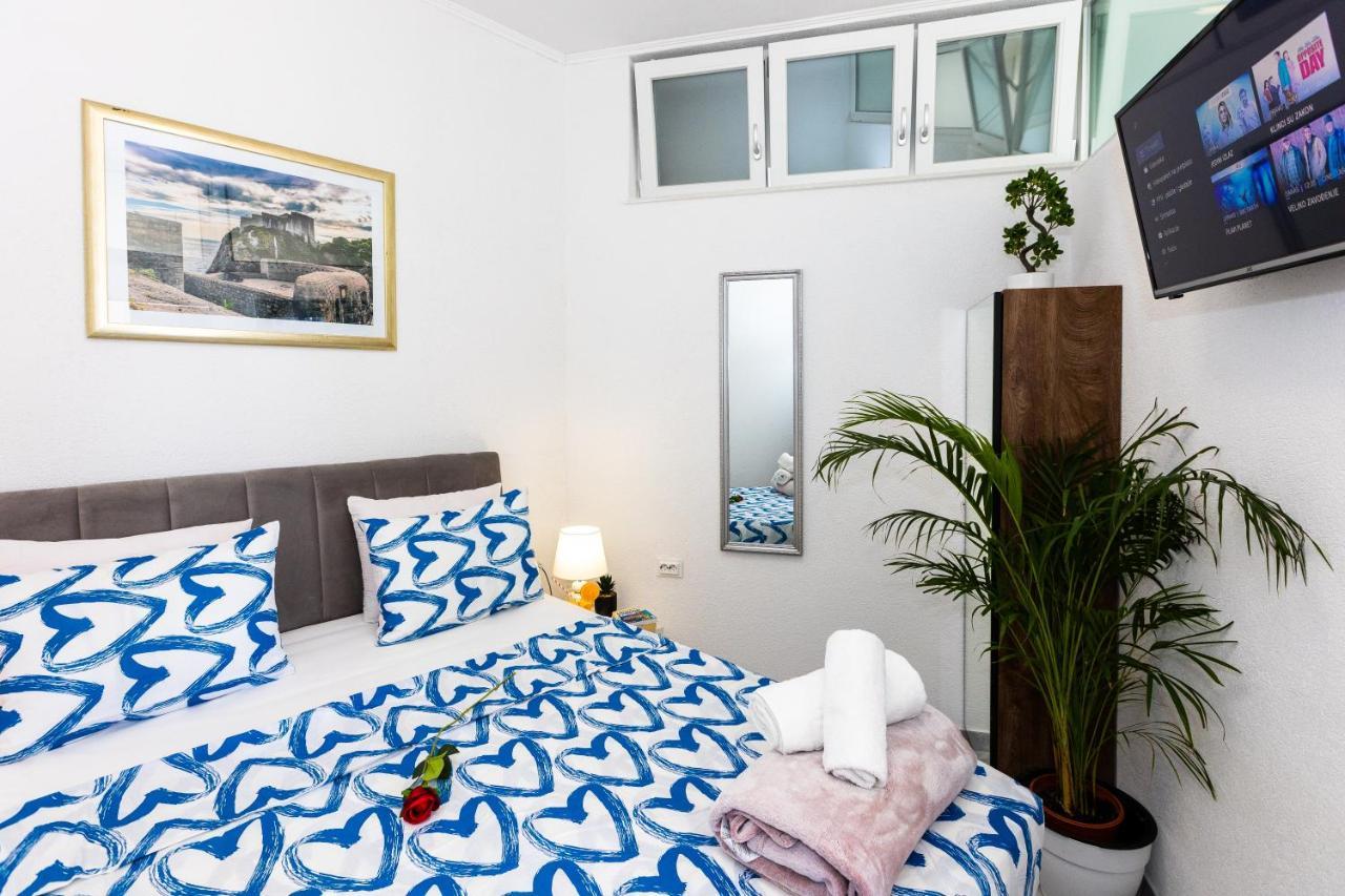 Apartment By The Way Hot Tub And Free Parking Dubrovnik Exteriör bild
