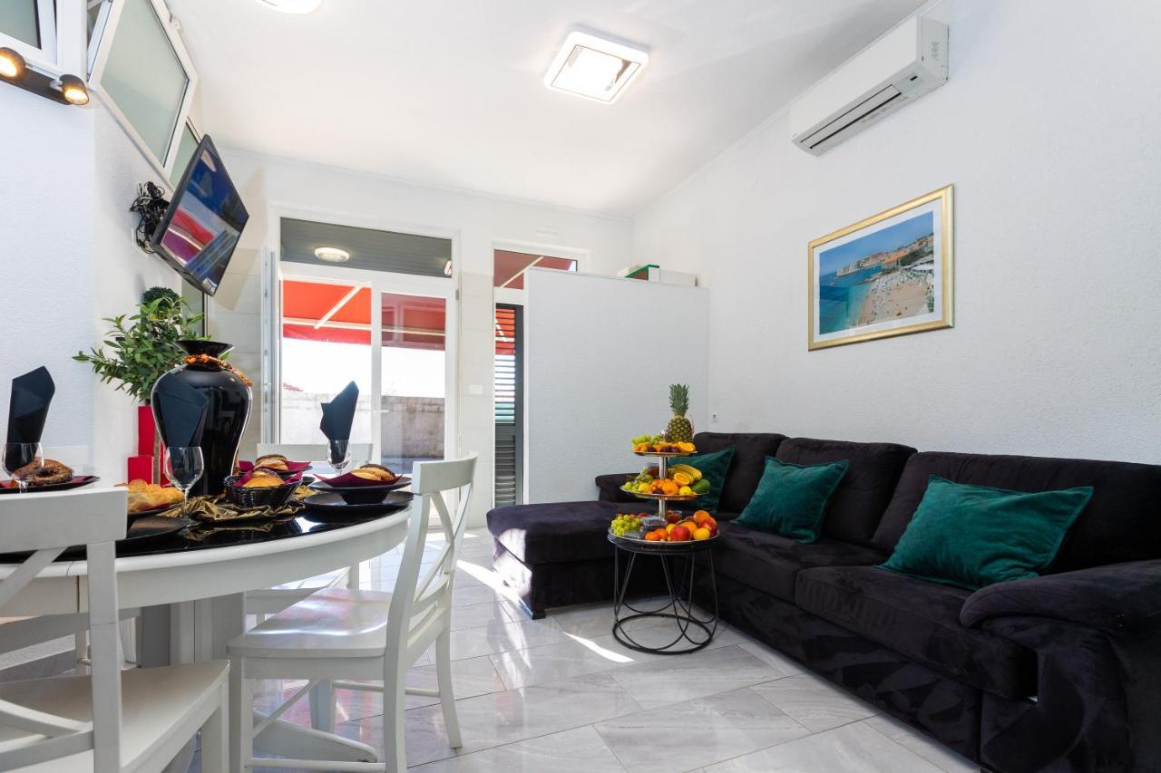 Apartment By The Way Hot Tub And Free Parking Dubrovnik Exteriör bild
